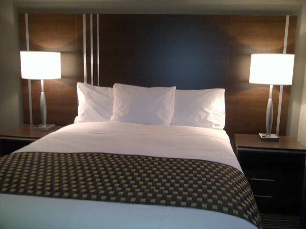 Comfort Inn Toronto City Centre Екстер'єр фото