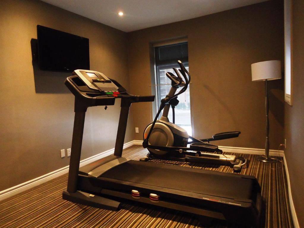 Comfort Inn Toronto City Centre Екстер'єр фото