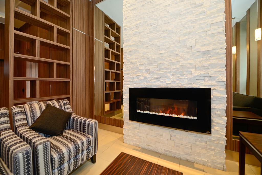 Comfort Inn Toronto City Centre Екстер'єр фото