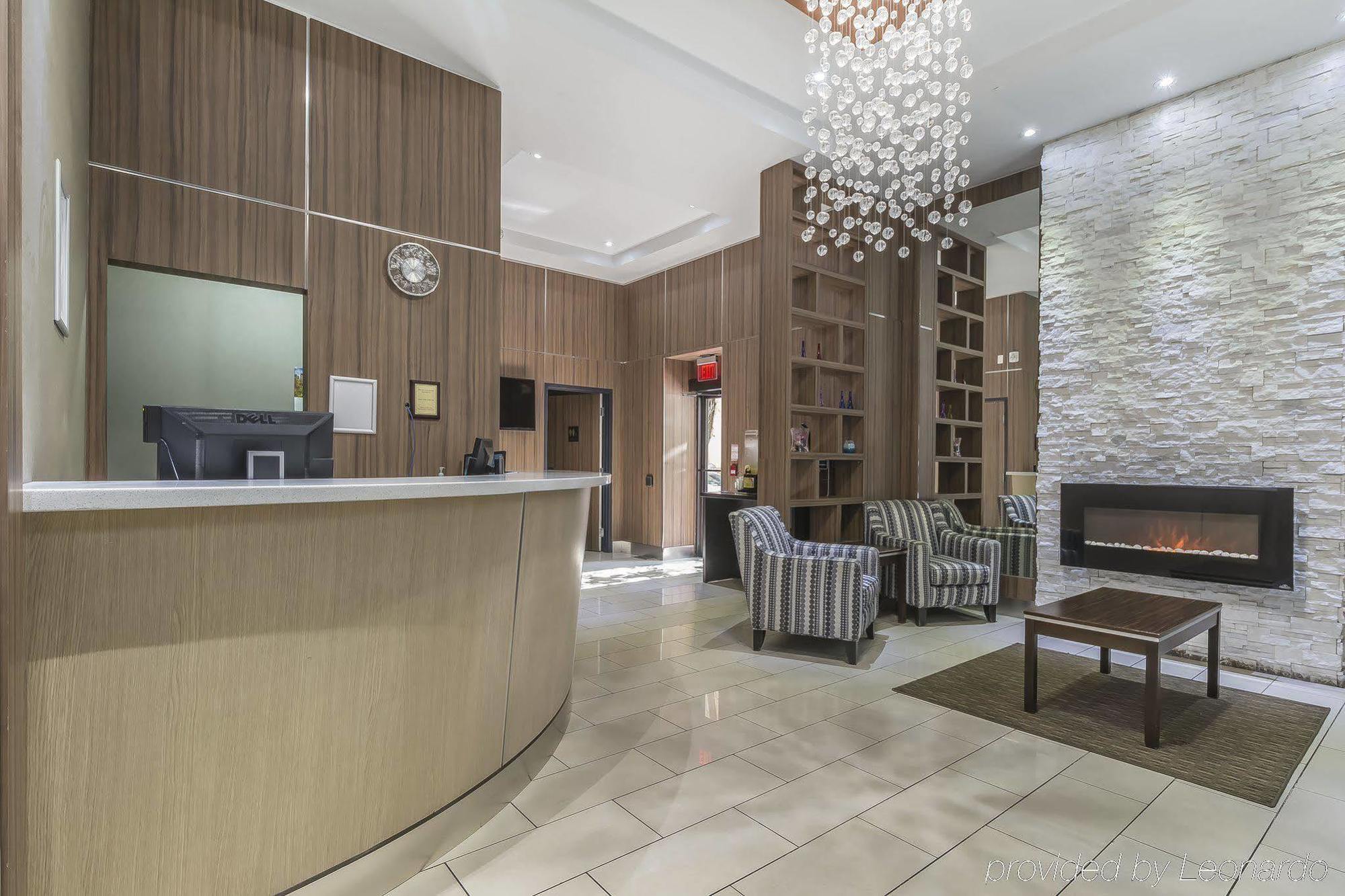 Comfort Inn Toronto City Centre Екстер'єр фото
