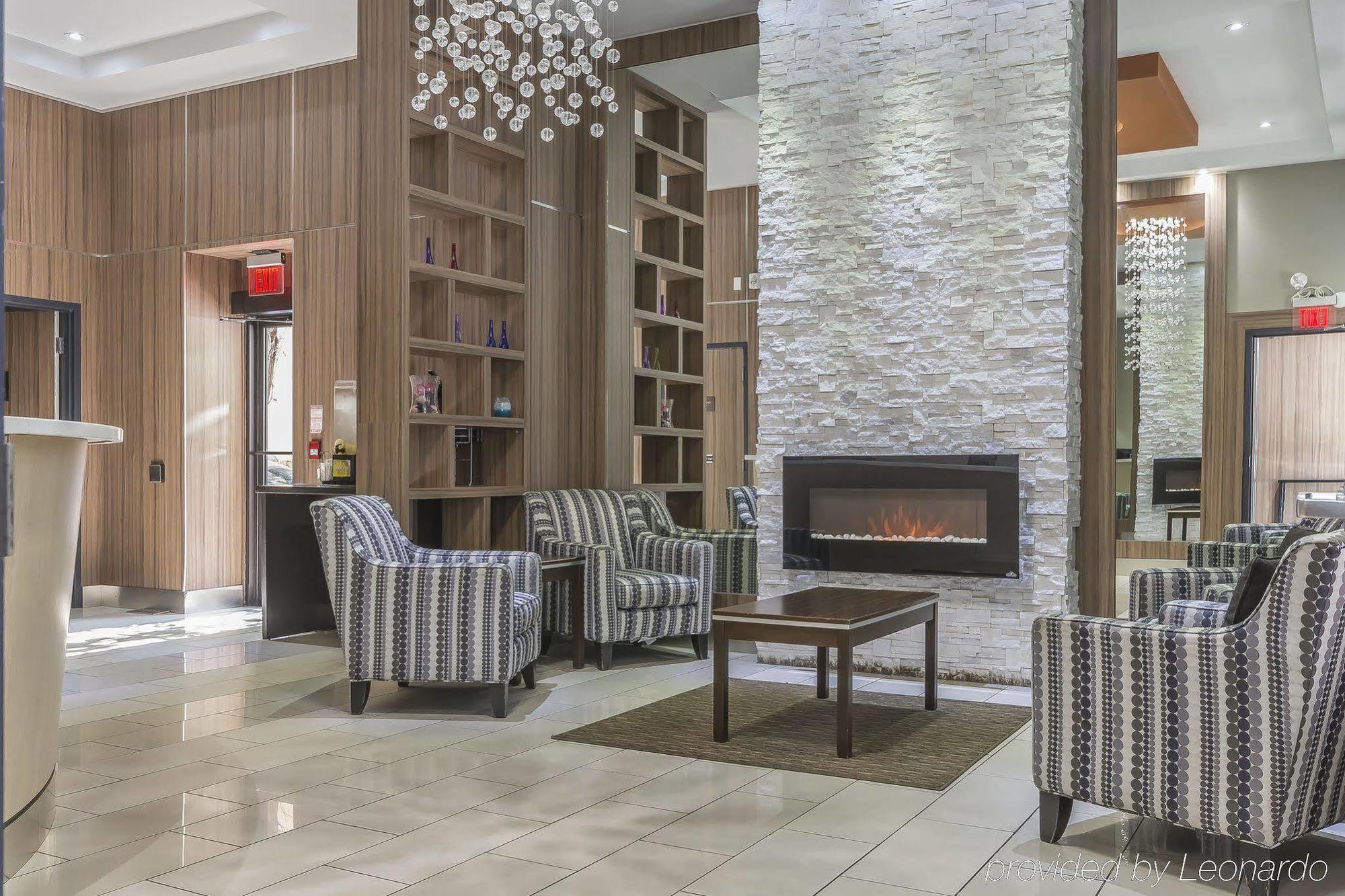 Comfort Inn Toronto City Centre Екстер'єр фото